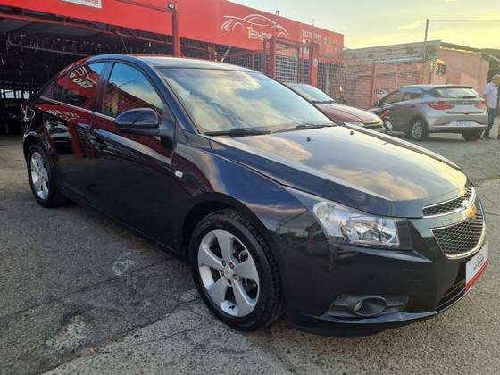 CHEVROLET CRUZE 1.8 LT 16V FLEX 4P AUTOMÁTICO CHEVROLET CRUZE 1.8 LT 16V FLEX 4P AUTOMÁTICO